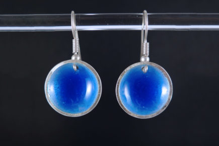 Boucles-oreille-rondes-concaves-bleu-en-argent-925-émaillées
